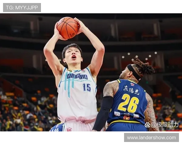 杨瀚森备战夏季联赛力求打好蓝领角色提升个人综合实力